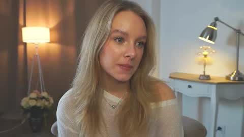 Anna online show from March 17, 1:26 pm