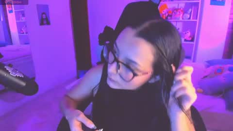 Lili online show from July 18, 2:26 am