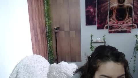 greeicy online show from May 2, 8:34 pm