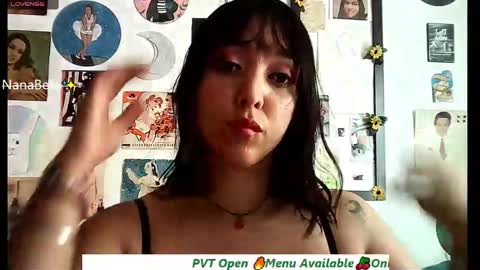 Nana Bela  online show from February 17, 3:44 pm