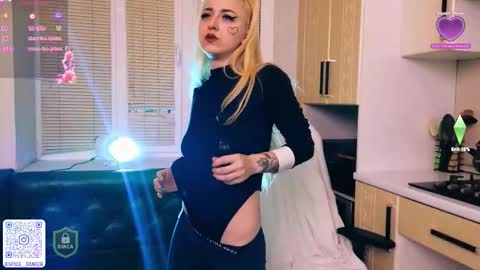 space danger online show from October 18, 2:31 pm