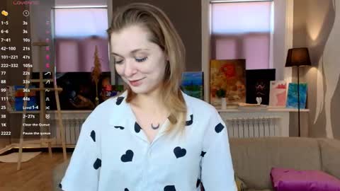 Kate online show from July 18, 7:33 am