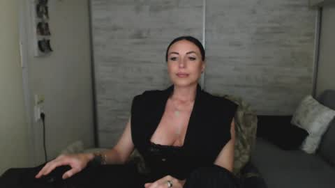 Carla online show from April 29, 5:30 pm