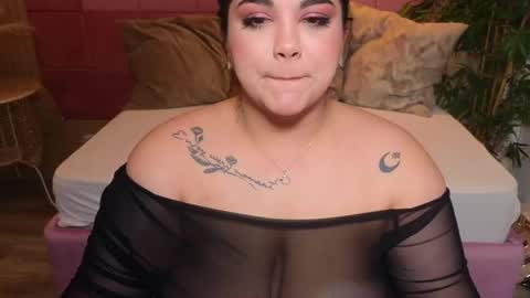 spicycarlaxx online show from April 23, 7:27 pm