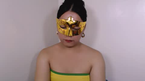 spicyhotchicks online show from February 6, 7:01 am