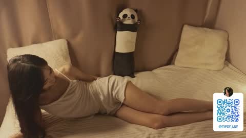 Tipsy online show from November 4, 6:24 pm