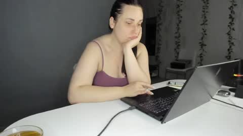Lilith online show from June 22, 7:11 pm