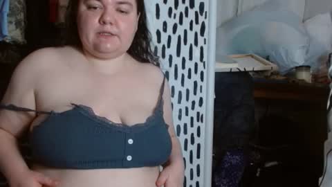 SpookyCamila  online show from February 1, 6:21 am