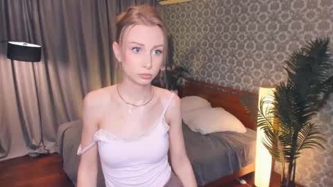 Amy online show from March 10, 3:27 pm