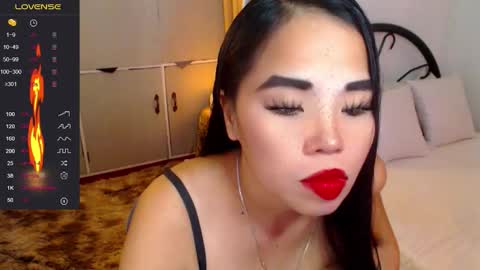 squirtylillyx online show from November 24, 4:36 am