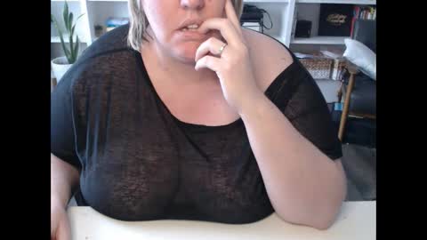 Messi Jessi online show from February 19, 5:16 pm