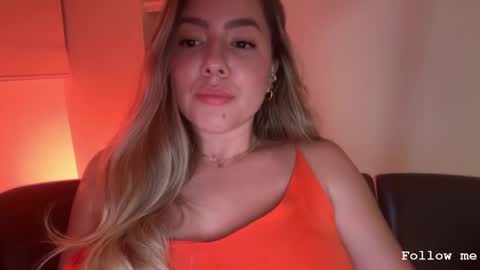 Sophie 3 online show from May 2, 1:31 am