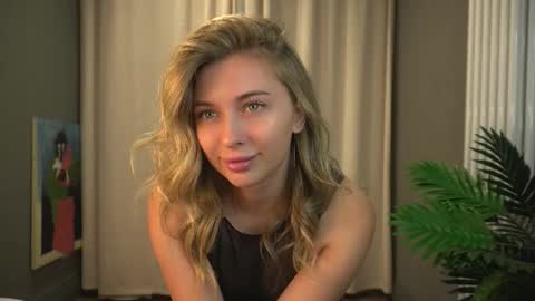Snapshot of sssecretgirlfriend chatting on September 9, 9:36 pm Kate online show from September 9, 9:36 pm