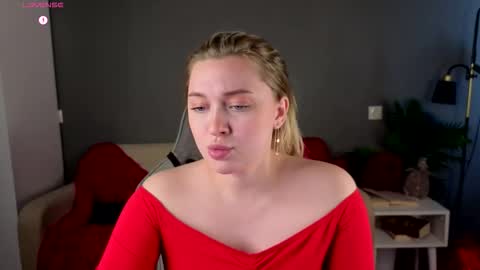 Kate online show from March 3, 1:06 pm