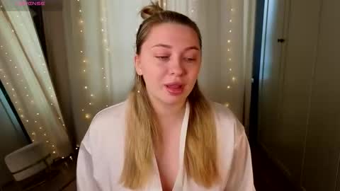 Kate online show from March 18, 1:16 pm