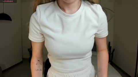 Stacy Woods online show from July 27, 11:40 am