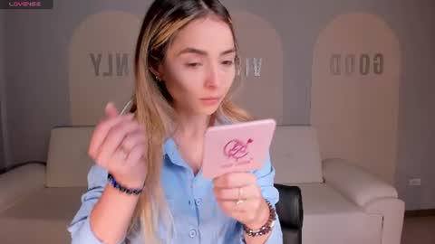 Stacy Woods online show from July 21, 11:44 am