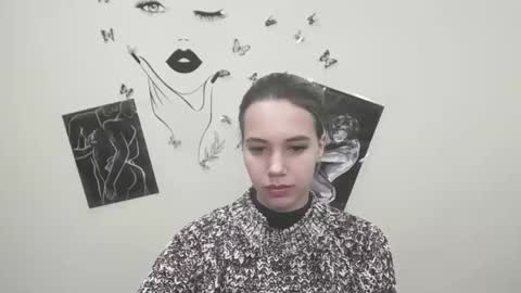 Snapshot of stacy_gr chatting on December 15, 7:35 am Stacy online show from December 15, 7:35 am