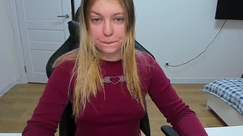 Stacy  online show from December 30, 7:59 am