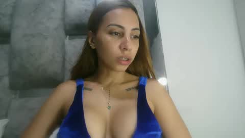 Stacy Queen online show from February 6, 8:45 pm