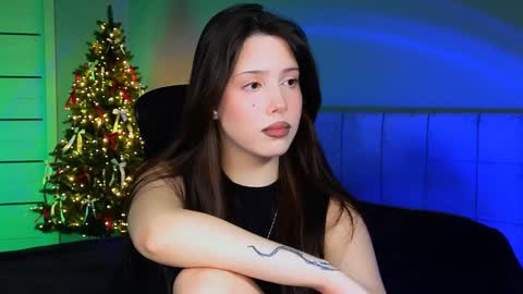 Snapshot of stacygonzales_ chatting on December 19, 4:46 pm Bye bye dear See you on December 3st  online show from December 19, 4:46 pm