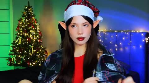 Snapshot of stacygonzales_ chatting on December 24, 8:00 am Bye bye dear See you on December 3st  online show from December 24, 8:00 am