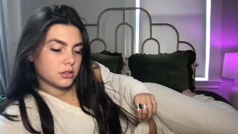 Snapshot of stacywithuu chatting on September 25, 5:11 pm Stacy online show from September 25, 5:11 pm