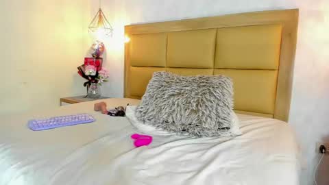 KEIMI  online show from July 9, 7:33 am