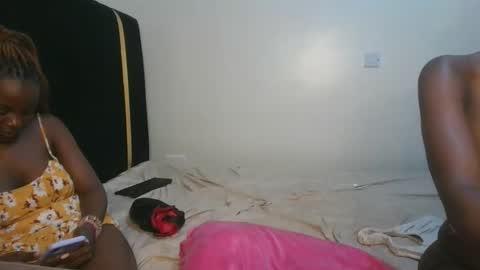 lia online show from March 8, 2:04 am