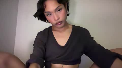 stargirlrising online show from May 8, 4:27 am