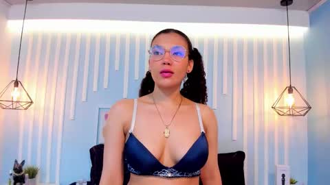 Stark Jones online show from October 29, 12:42 pm