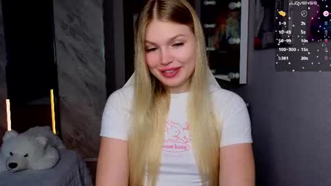 Caroline online show from August 4, 3:56 am
