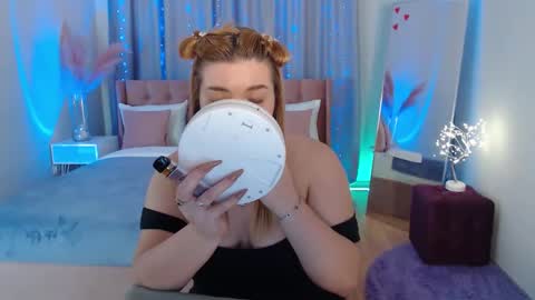 stasynickols online show from October 17, 6:11 pm