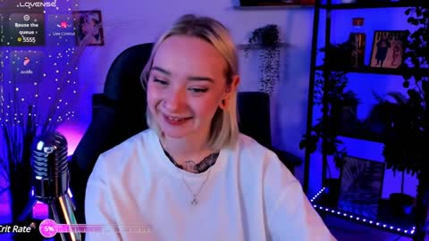 u honny Stephanie online show from December 22, 1:55 pm