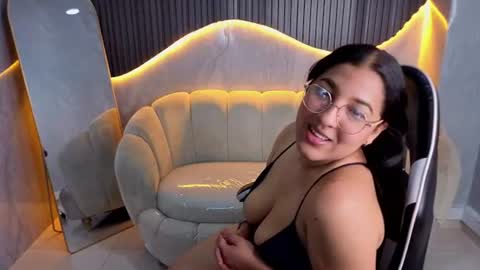 Stella online show from July 28, 3:15 am