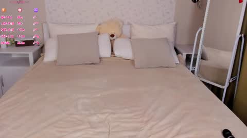 Stella Leee online show from July 30, 12:55 am