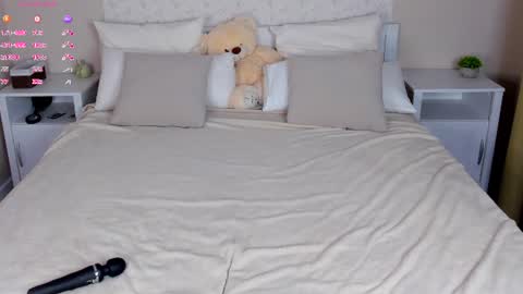 Stella Leee online show from June 22, 12:26 am