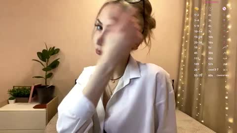 Alexia online show from January 19, 9:49 am