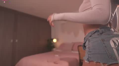 stephania_let online show from July 24, 2:37 pm