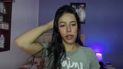 Stephania online show from May 4, 3:49 pm