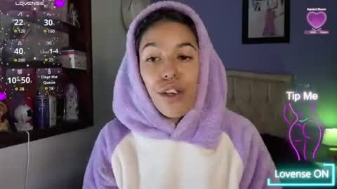 Stephania online show from June 10, 6:28 pm