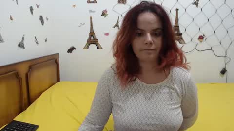Snapshot of stephaniewild chatting on December 10, 11:11 am Stephanie online show from December 10, 11:11 am