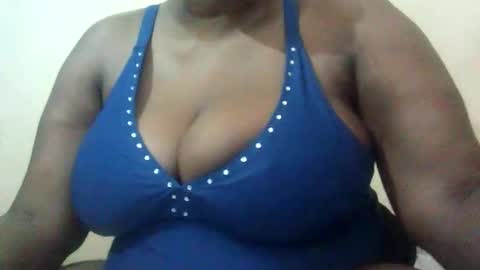 Snapshot of strangerdanger_2 chatting on October 14, 11:24 am strangerdanger_2 online show from October 14, 11:24 am