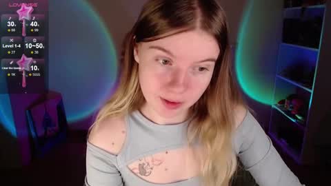 Snapshot of strawberry_juli chatting on September 21, 6:12 am Juli online show from September 21, 6:12 am