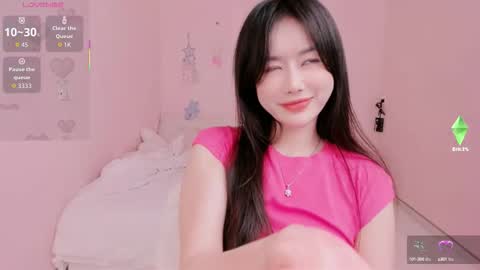 Snapshot of strawberry_loveee chatting on September 27, 4:36 pm strawberry_loveee online show from September 27, 4:36 pm