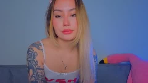 Tati and Lola online show from March 9, 10:18 am