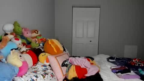 Strwbby online show from December 21, 6:28 am