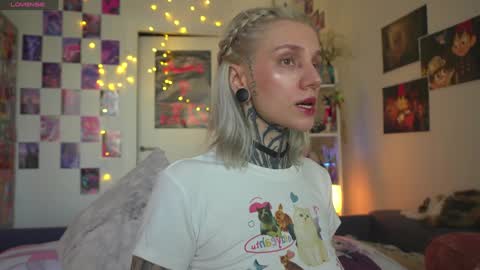 succubus_66 online show from January 19, 9:01 am