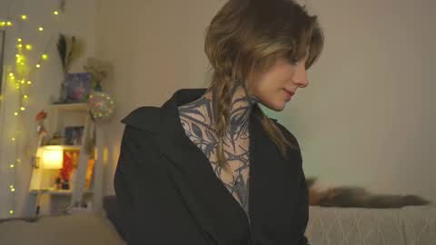 succubus_66 online show from March 5, 10:22 am