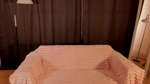 sugamomy online show from March 16, 5:44 am